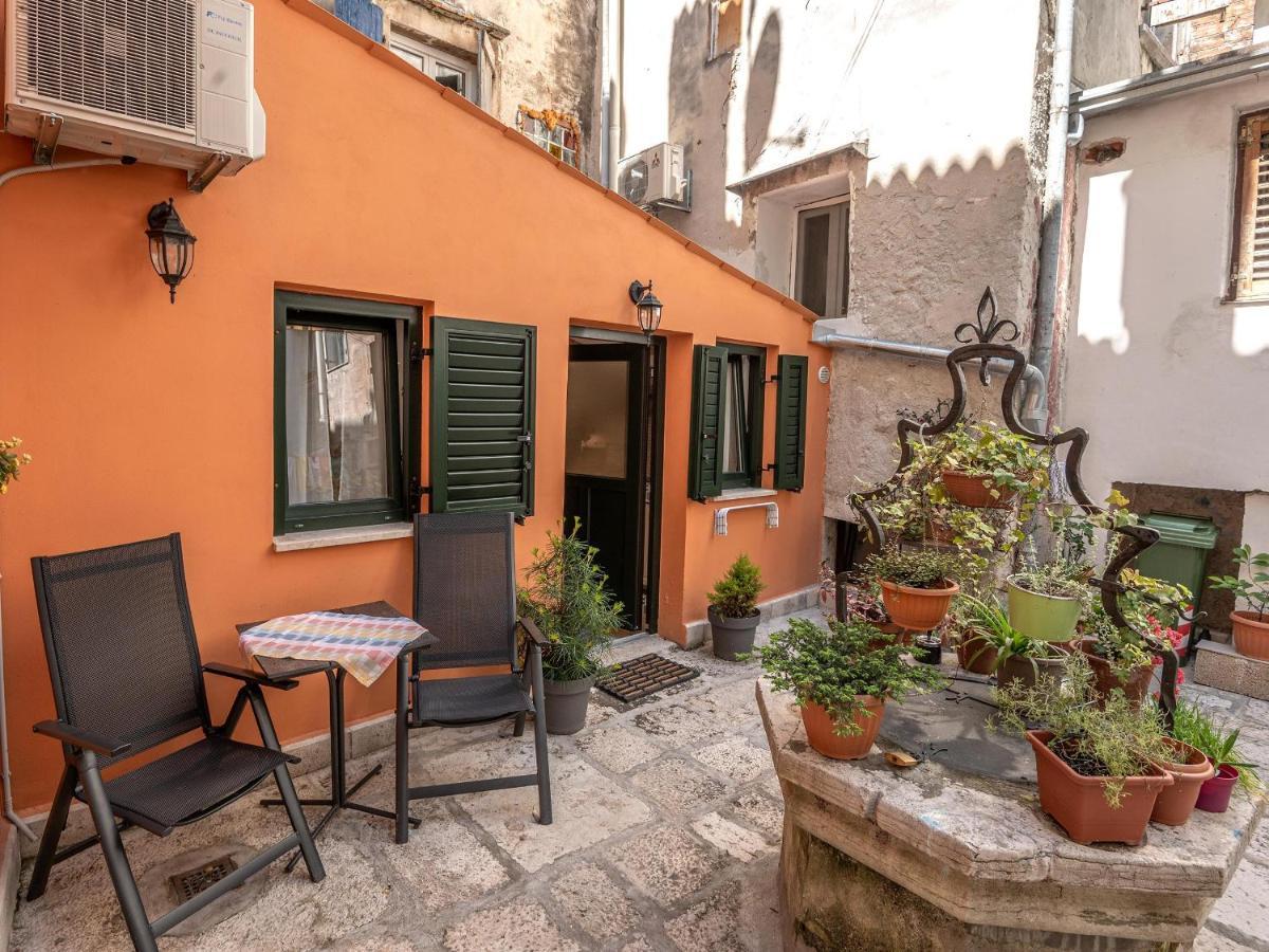 Studio App Dea In The Center Rovinj Eksteriør billede